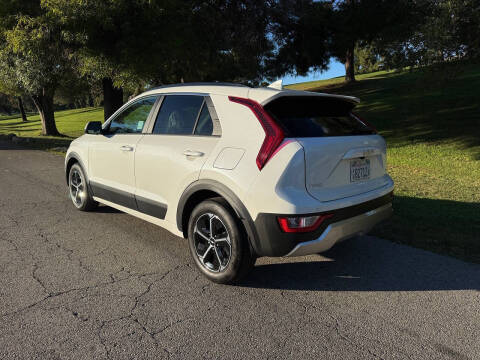 2025 Kia Niro EX