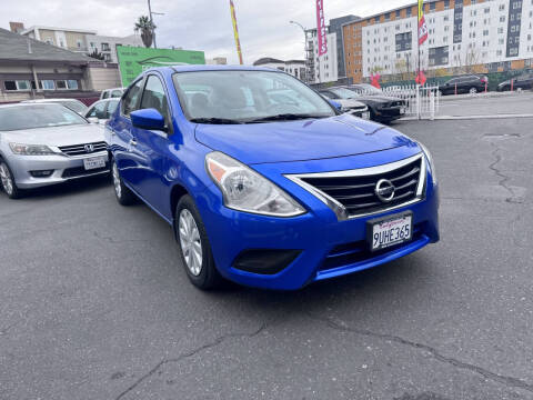 2015 Nissan Versa 1.6 SV