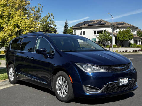2019 Chrysler Pacifica Touring L