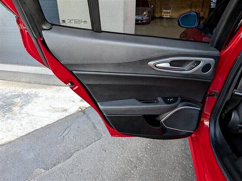 2019 Alfa Romeo Giulia Ti Sport