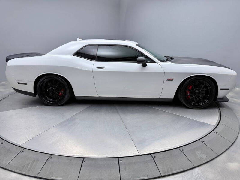 2016 Dodge Challenger SRT 392