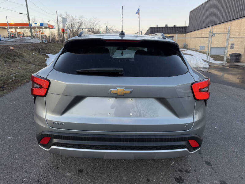 2025 Chevrolet Trax LT