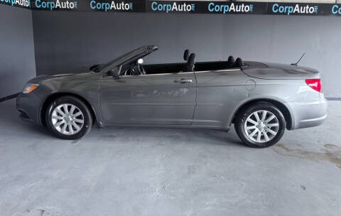 2013 Chrysler 200 Touring