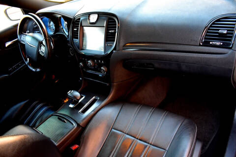 2015 Chrysler 300 Limited