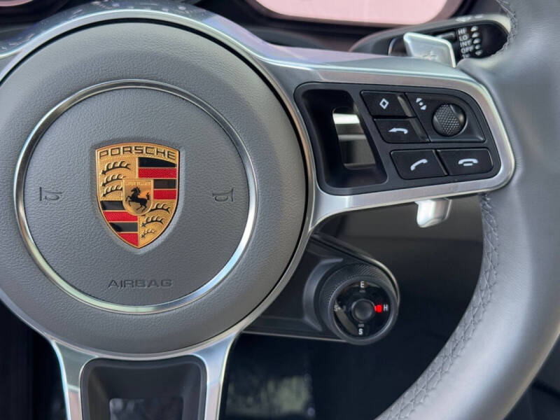 2023 Porsche Cayenne E-Hybrid Coupe