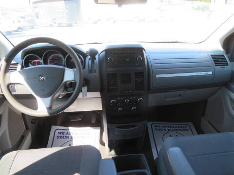 2009 Dodge Grand Caravan SE