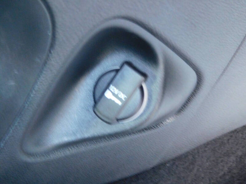 2015 Chrysler 200 LX