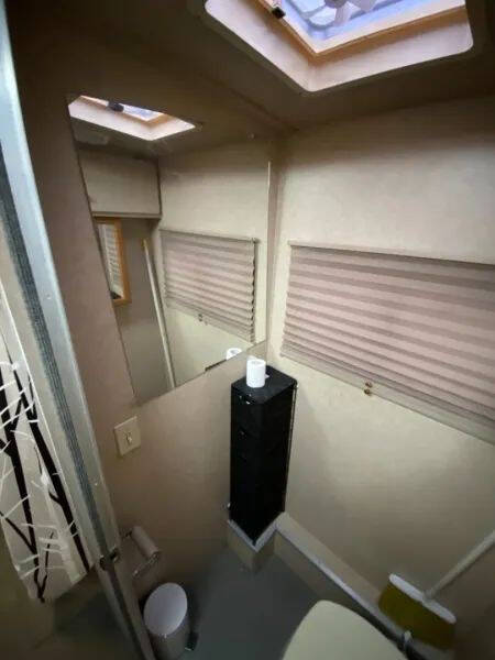 2000 Freightliner XC Chassis