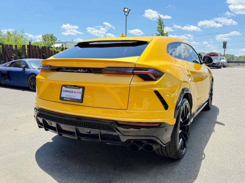 2021 Lamborghini Urus