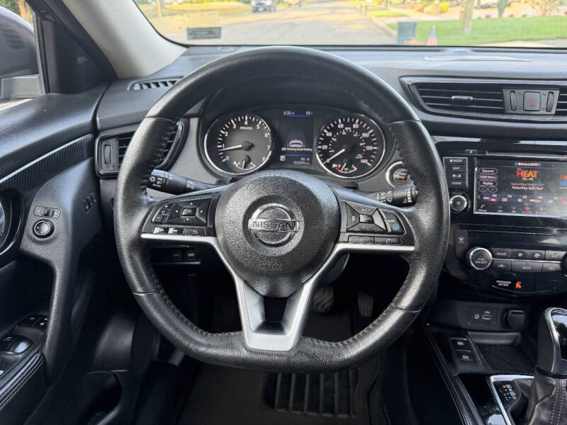 2020 Nissan Rogue SL