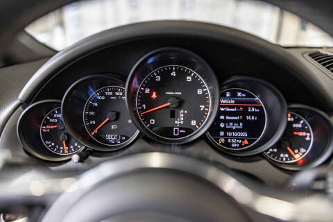 2017 Porsche Cayenne Platinum Edition