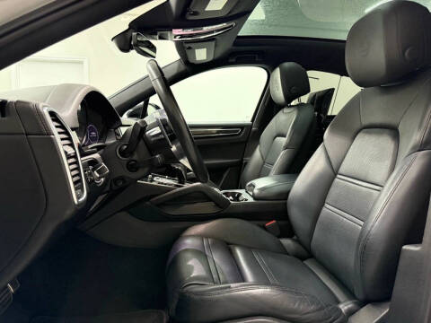 2020 Porsche Cayenne S Coupe