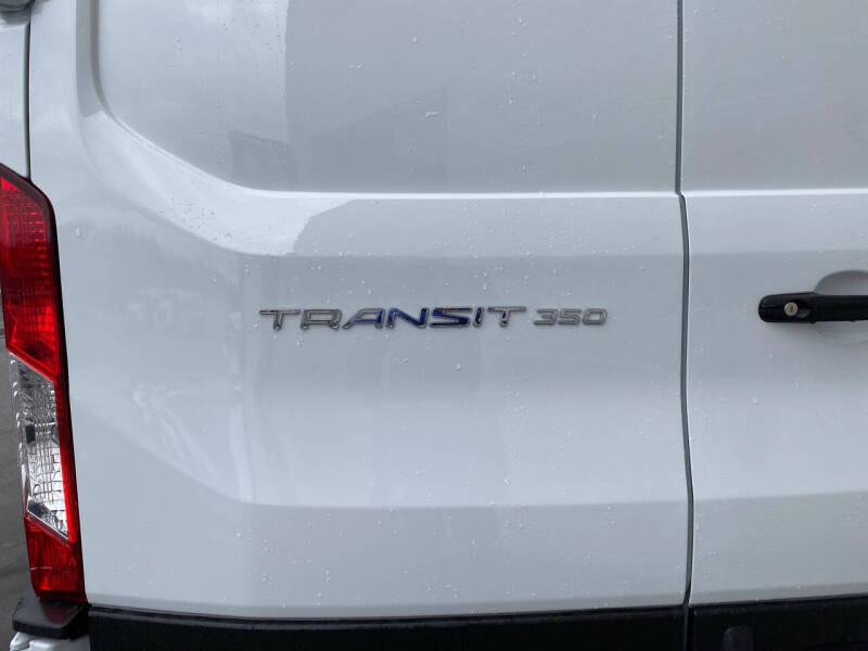 2025 Ford Transit