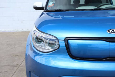 2016 Kia Soul EV +