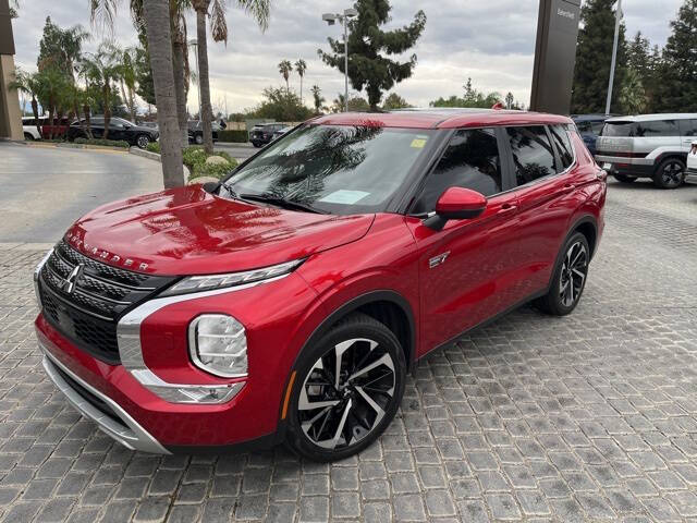 2023 Mitsubishi Outlander PHEV SE