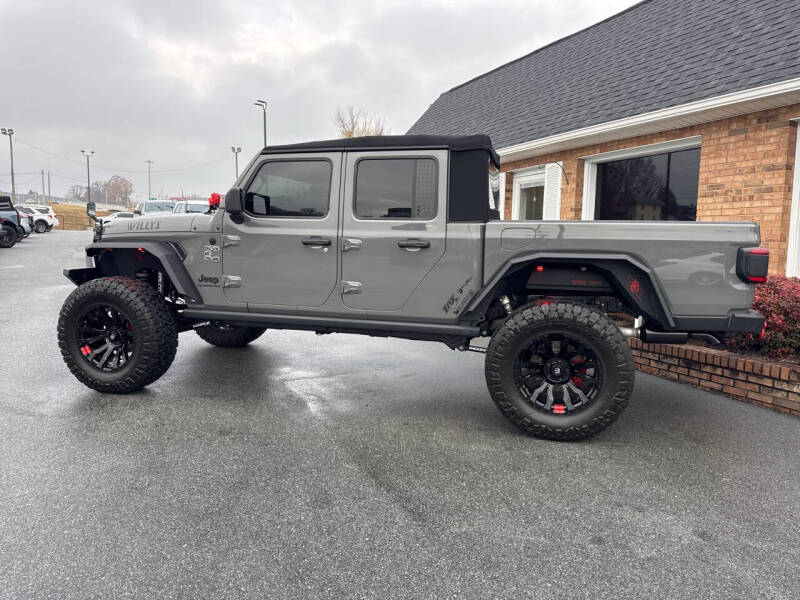 2021 Jeep Gladiator Willys