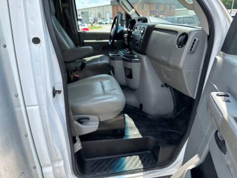 2019 Ford E-Series
