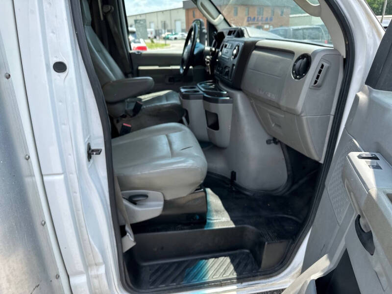 2019 Ford E-Series