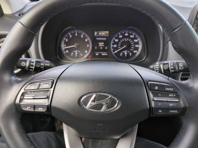 2021 Hyundai Kona SEL Plus