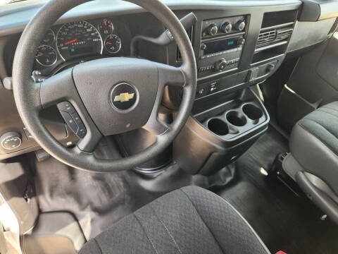 2024 Chevrolet Express 2500