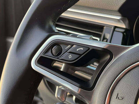 2020 Porsche Macan S