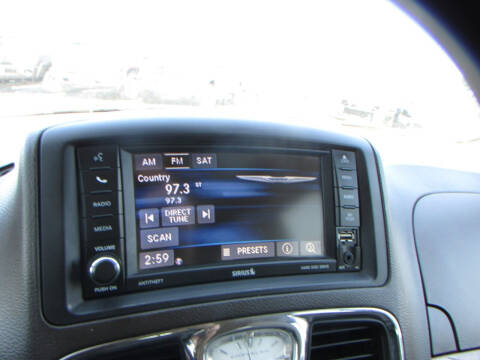 2015 Chrysler Town and Country Touring