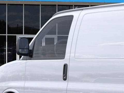 2025 Chevrolet Express 2500