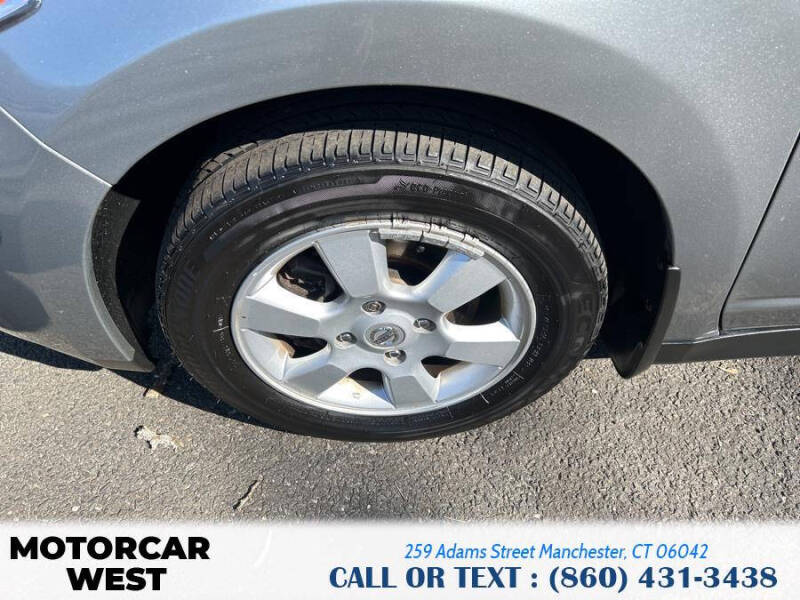 2009 Nissan Versa 1.8 S