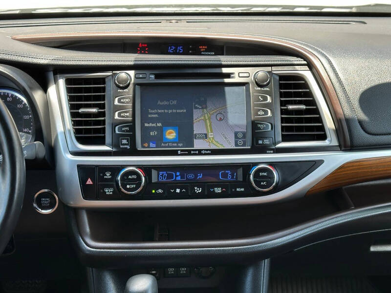 2017 Toyota Highlander Limited