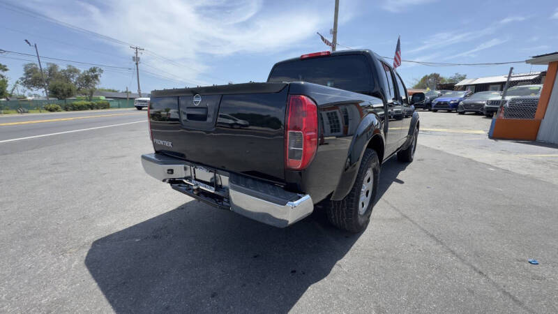 2016 Nissan Frontier SV