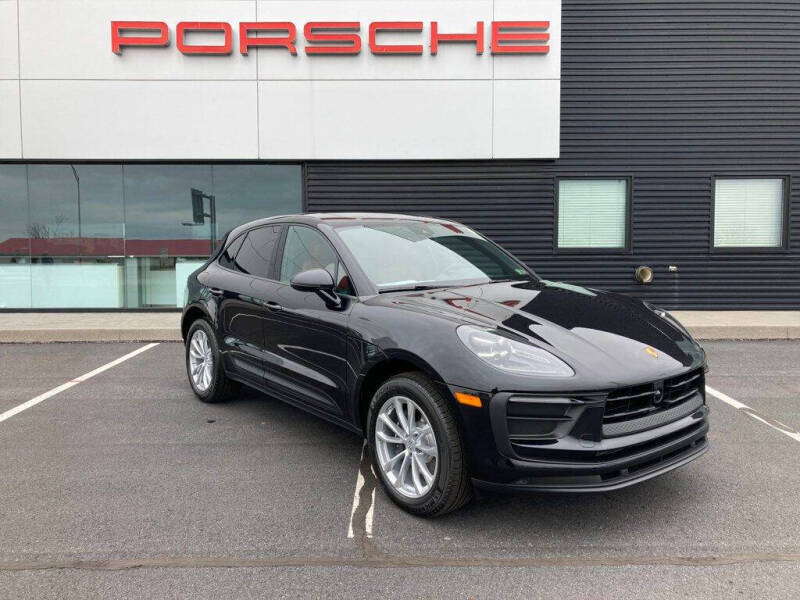 2025 Porsche Macan