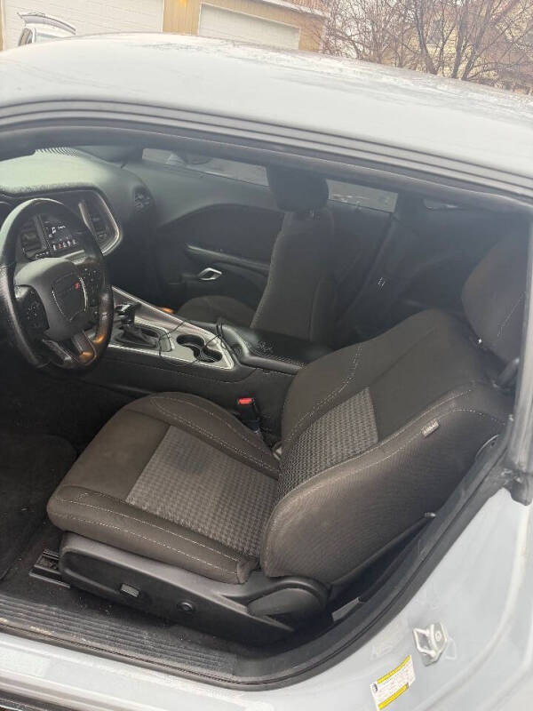 2021 Dodge Challenger SXT