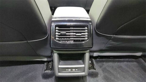 2025 Volkswagen ID.4 Pro