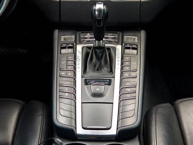 2017 Porsche Macan