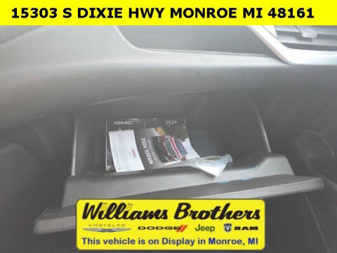 2024 GMC Terrain SLT