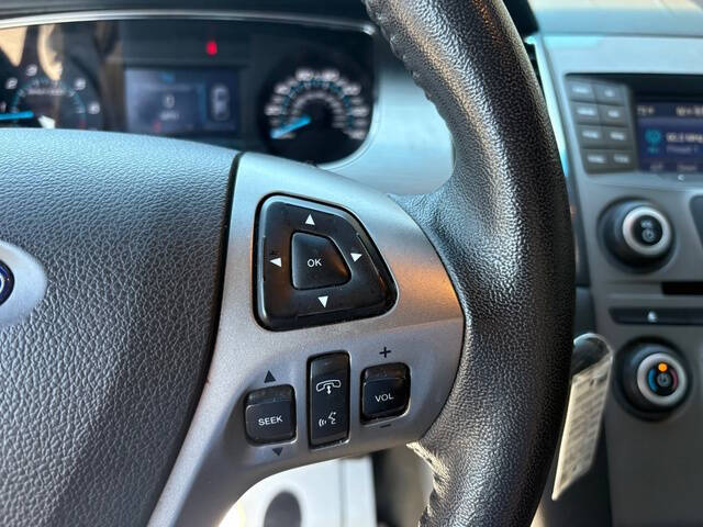2017 Ford Taurus SEL
