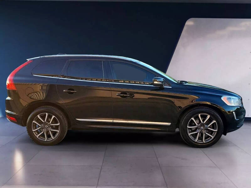 2016 Volvo XC60 T5 Drive-E Premier