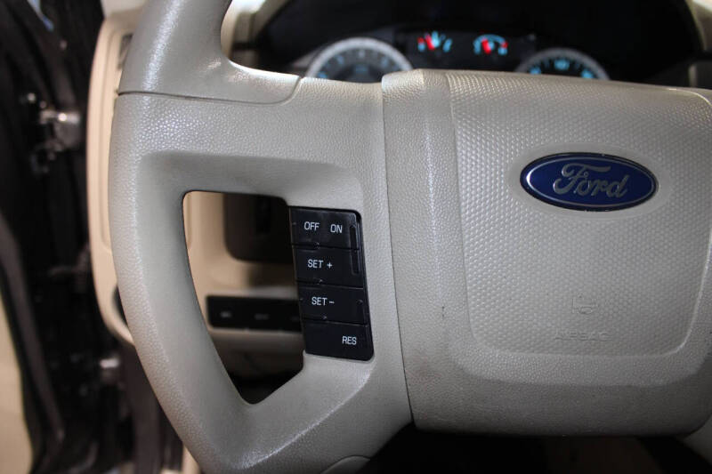 2011 Ford Escape XLS