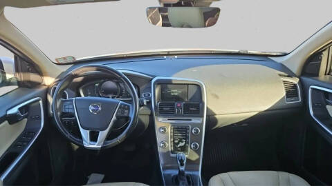 2016 Volvo XC60 T6 Drive-E