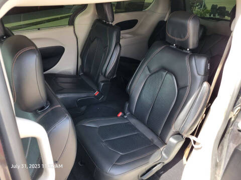 2020 Chrysler Pacifica Touring L
