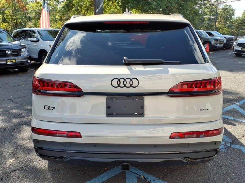 2023 Audi Q7 quattro Premium Plus 45 TFSI