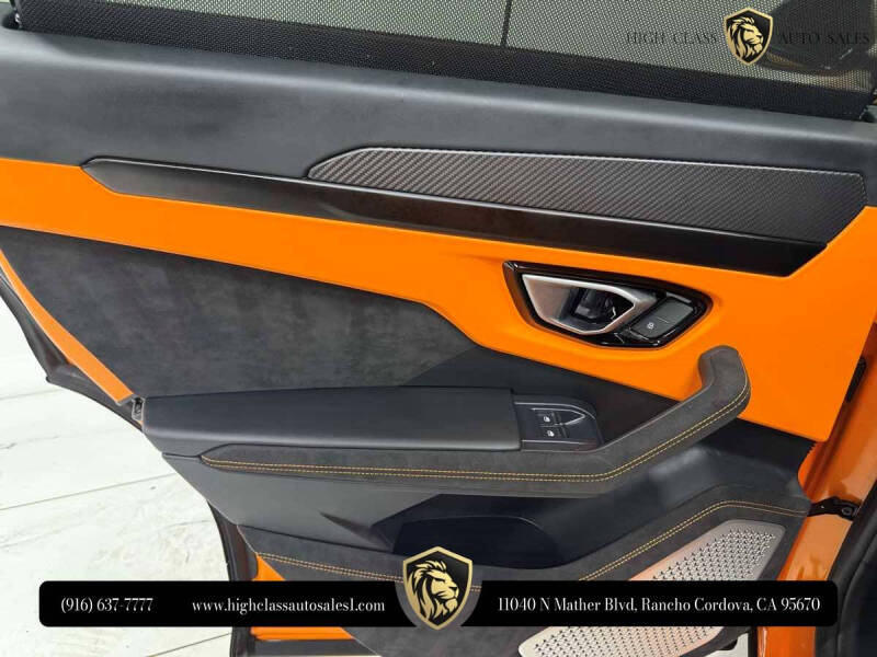 2023 Lamborghini Urus S