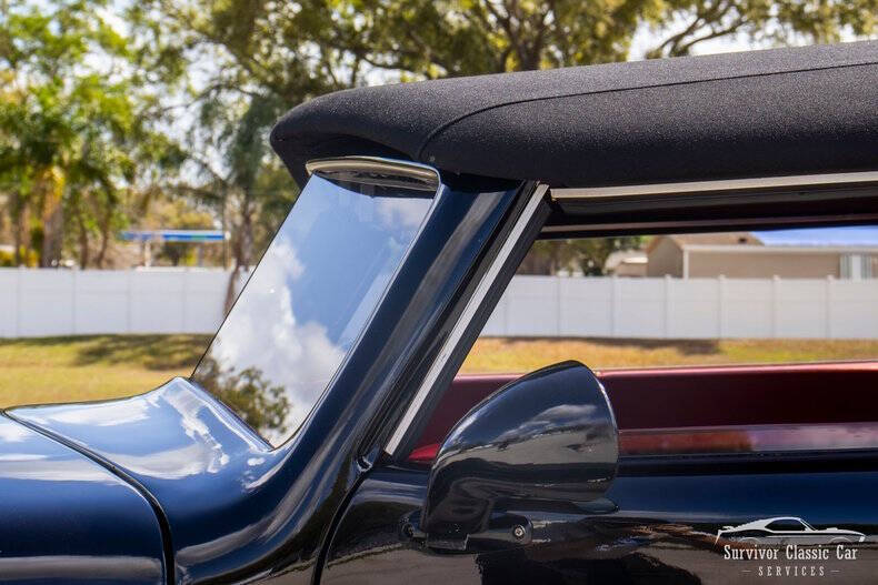 1937 Ford Cabriolet