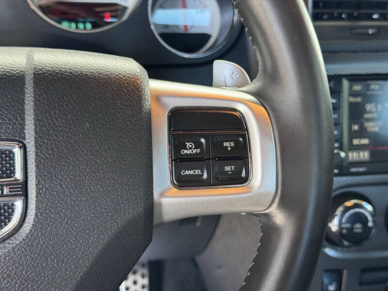 2013 Dodge Challenger R/T Plus