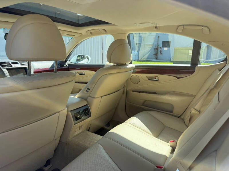 2010 Lexus LS 460