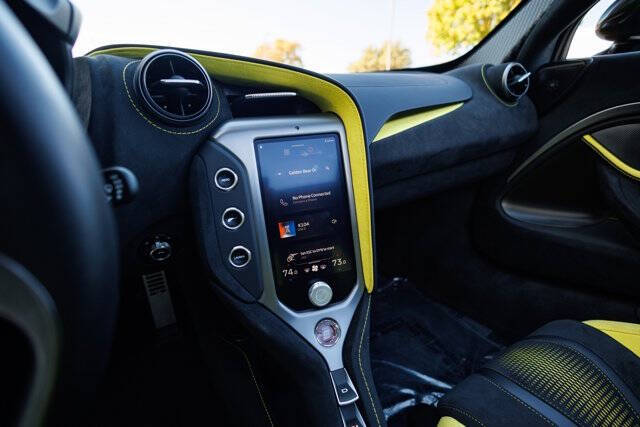 2024 McLaren 750S Spider