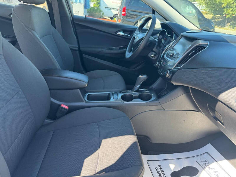 2017 Chevrolet Cruze LT Auto