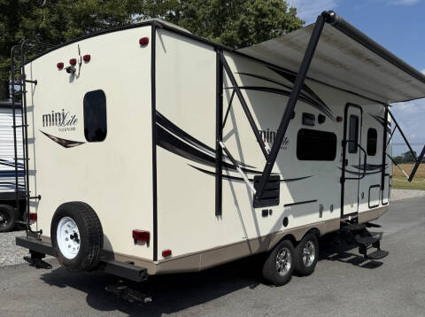 2016 Forest River 2504S