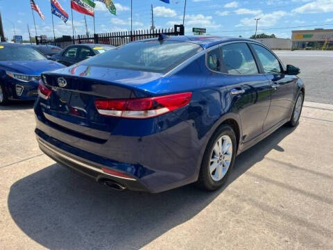2017 Kia Optima LX