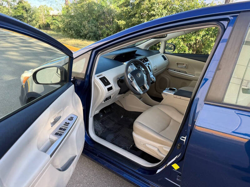 2012 Toyota Prius v Three